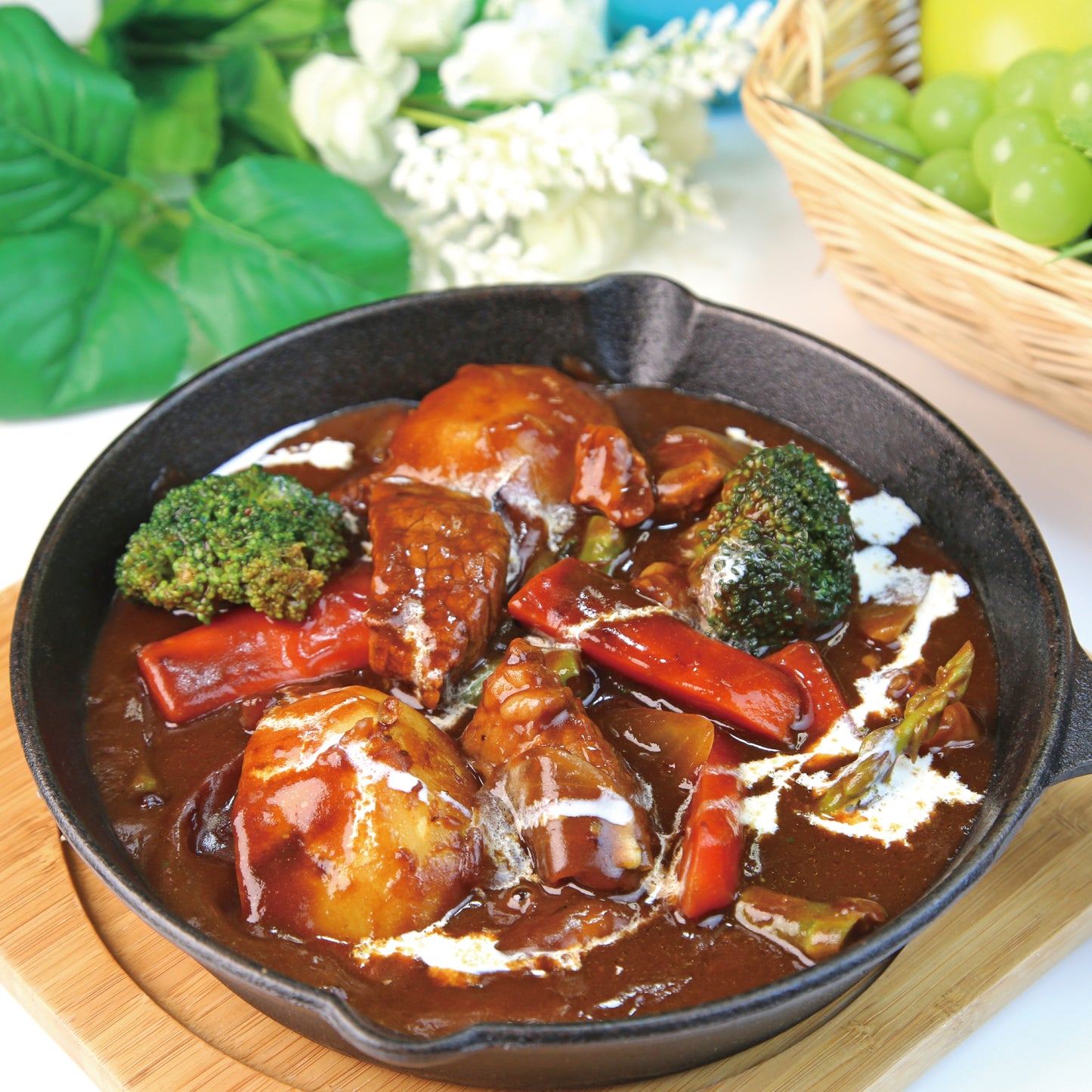 【濃厚な旨味の三重奏】美崎牛 ネック｜料理を深める極上の素材